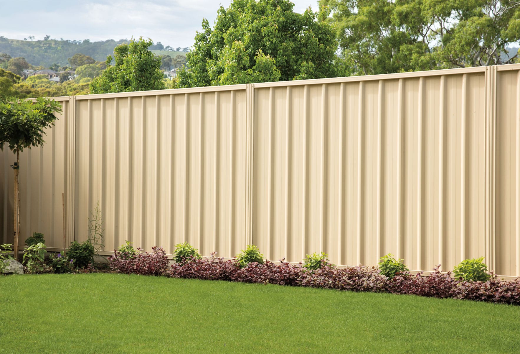Cat Proof Fence Installation Pack - Colorbond Metal Fences 25m | SmartCatsStayHome